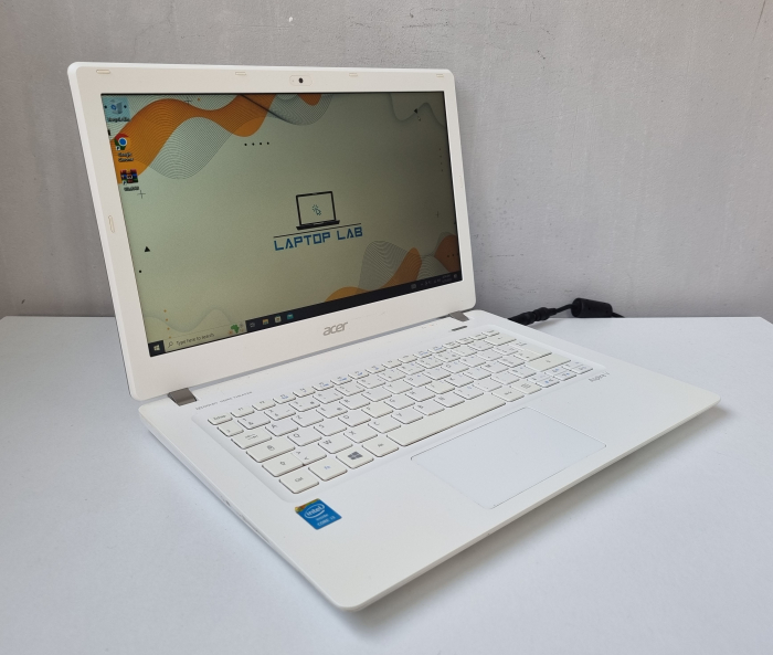 Laptop Second Hand Acer V3-371 - 13.3inch Intel i3 4005U 4GB RAM 240GB SSD Windows 10 Refurbished [3]