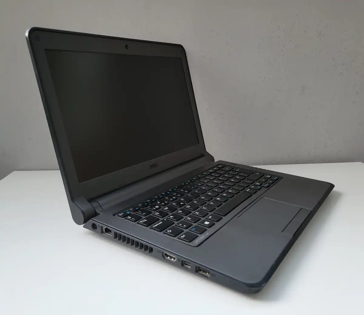 Laptop Second Hand Dell Latitude 3340 - 13.3inch Intel I3-4030U 8GB RAM 128GB SSD Windows 10 Refurbished [6]