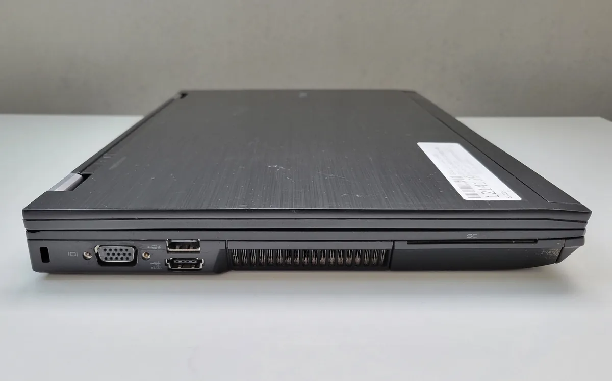 Laptop Second Hand Dell Latitude E6400 - 14.0inch Intel Core 2 Duo P8400 4GB RAM 160GB HDD Windows 10 Refurbished [10]