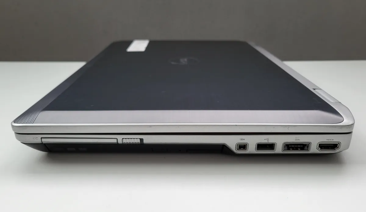 Laptop Second Hand Dell Latitude E6520 - 15.6inch Intel I3-2330M 4GB RAM 320GB HDD Windows 10 Refurbished [11]