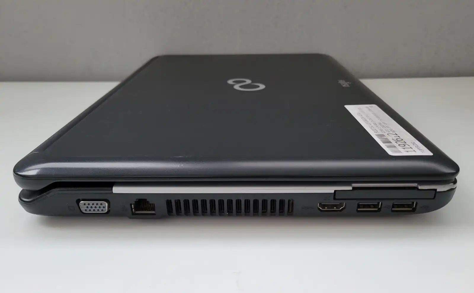Laptop Second Hand Fujitsu Lifebook A530 - 15.6inch Intel I5 M 480 4GB RAM 320GB HDD Windows 10 Refurbished [10]