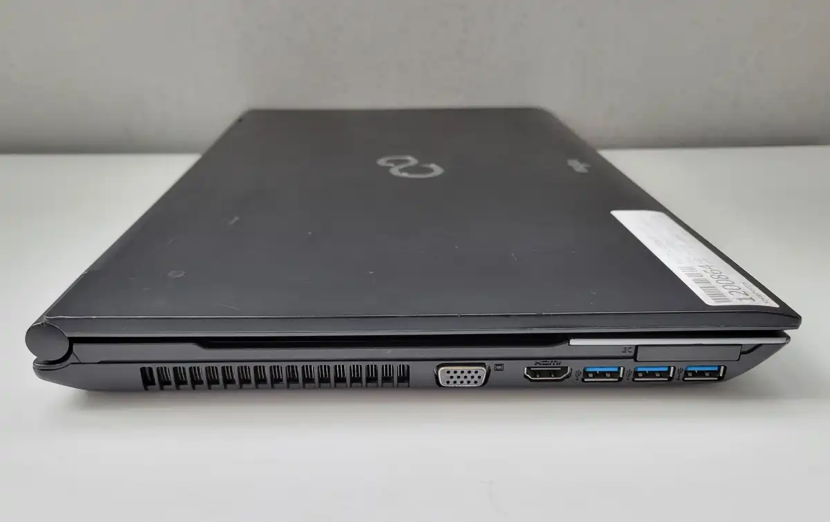 Laptop Second Hand Fujitsu Lifebook A532 - 15.6inch Intel I3-3120M 4GB RAM 500GB HDD Windows 10 Refurbished [10]