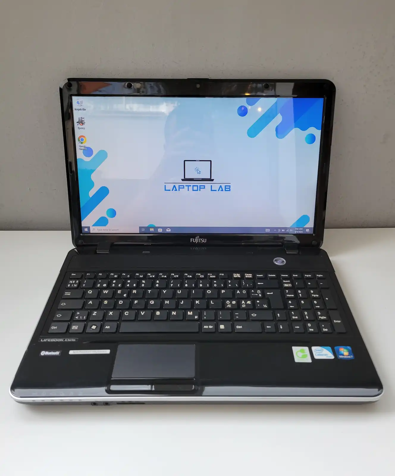 Laptop Second Hand Fujitsu Lifebook AH531 - 15.6inch Intel I3-2310M 4GB RAM 250GB HDD Windows 10 Refurbished [3]