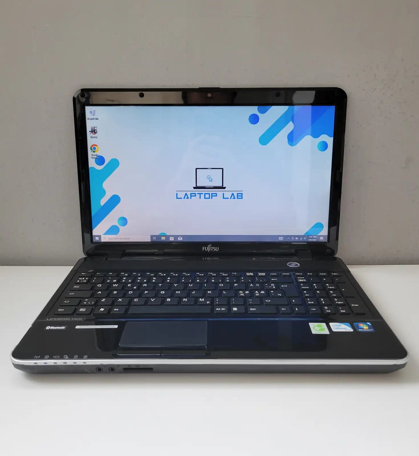 Laptop Second Hand Fujitsu Lifebook AH531 - 15.6inch Intel I3-2310M 4GB RAM 250GB HDD Windows 10 Refurbished [2]