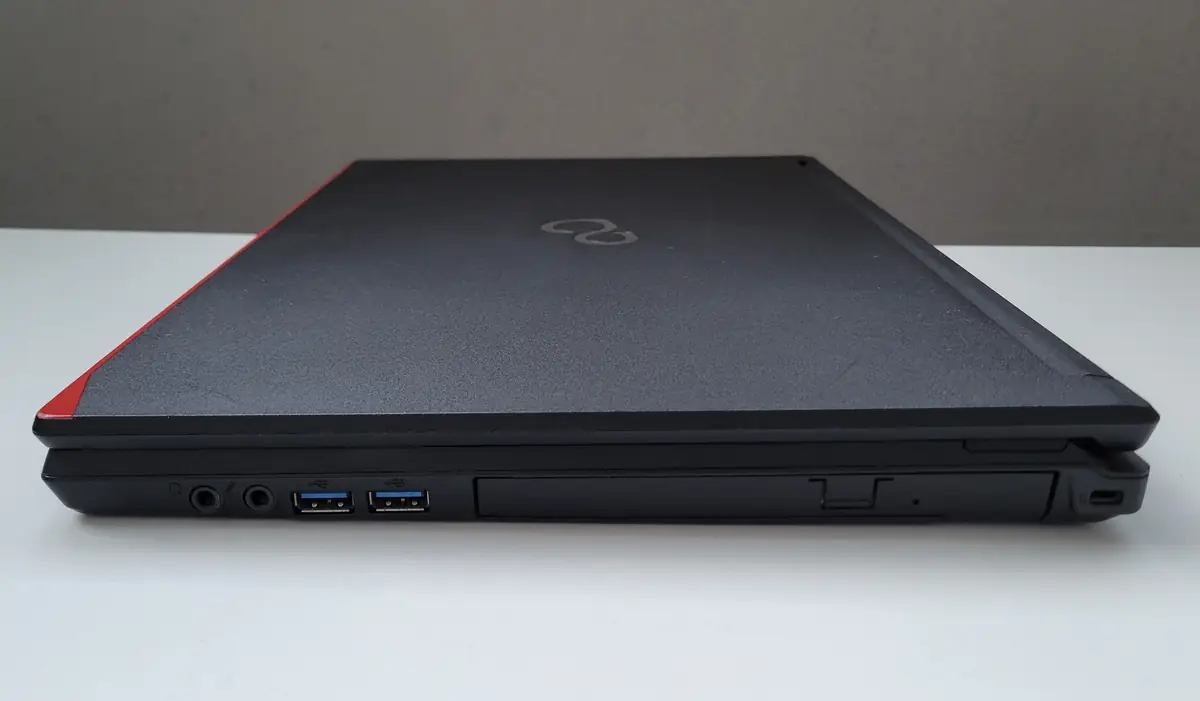 Laptop Second Hand Fujitsu Lifebook E554 - 15.6inch Intel I5-4210M 16GB RAM 256GB SSD Windows 10 Refurbished [11]