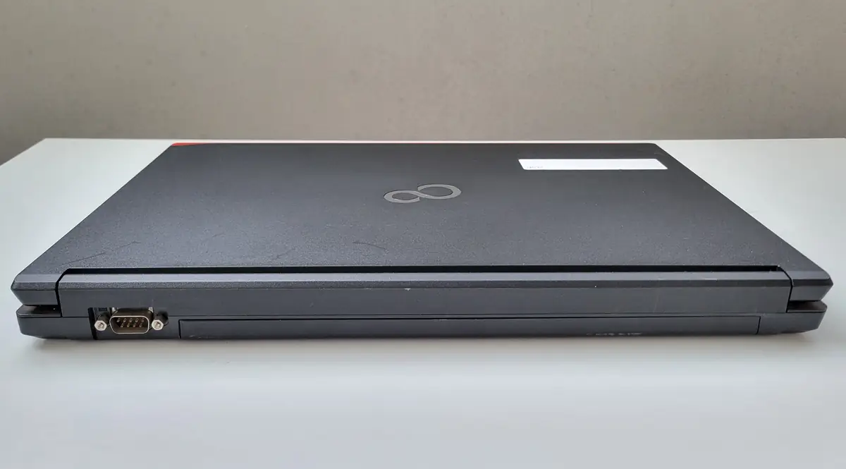 Laptop Second Hand Fujitsu Lifebook E554 - 15.6inch Intel I5-4210M 8GB RAM 256GB SSD Windows 10 Refurbished [9]