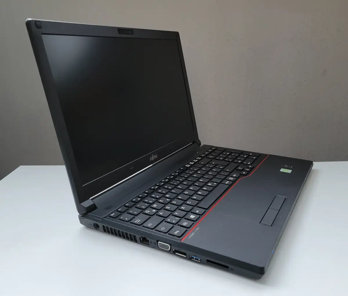 Laptop Second Hand Fujitsu Lifebook E554 - 15.6inch Intel I5-4210M 4GB RAM 256GB SSD Windows 10 Refurbished [6]