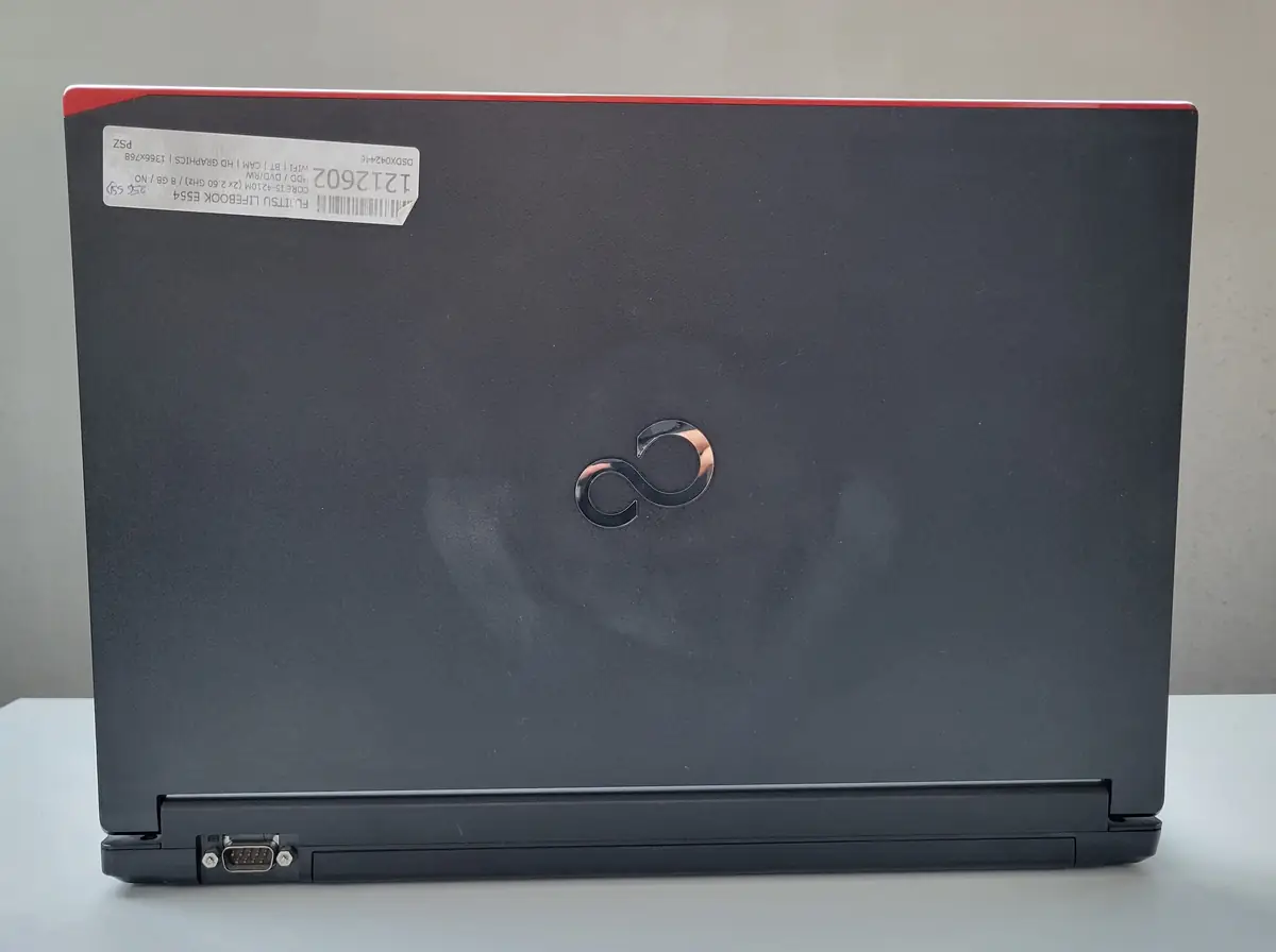 Laptop Second Hand Fujitsu Lifebook E554 - 15.6inch Intel I5-4210M 8GB RAM 256GB SSD Windows 10 Refurbished [19]