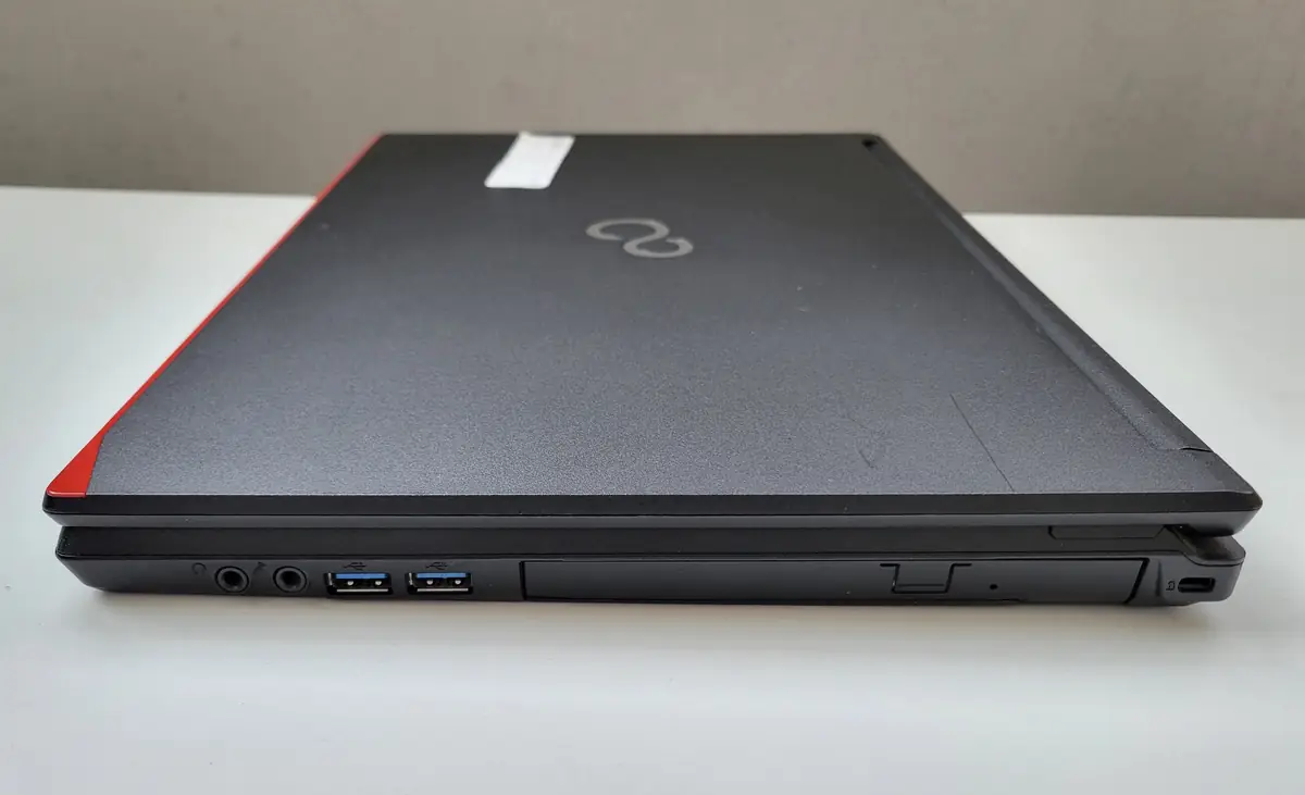 Laptop Second Hand Fujitsu Lifebook E554 - 15.6inch Intel I5-4210M 8GB RAM 256GB SSD Windows 10 Refurbished [11]
