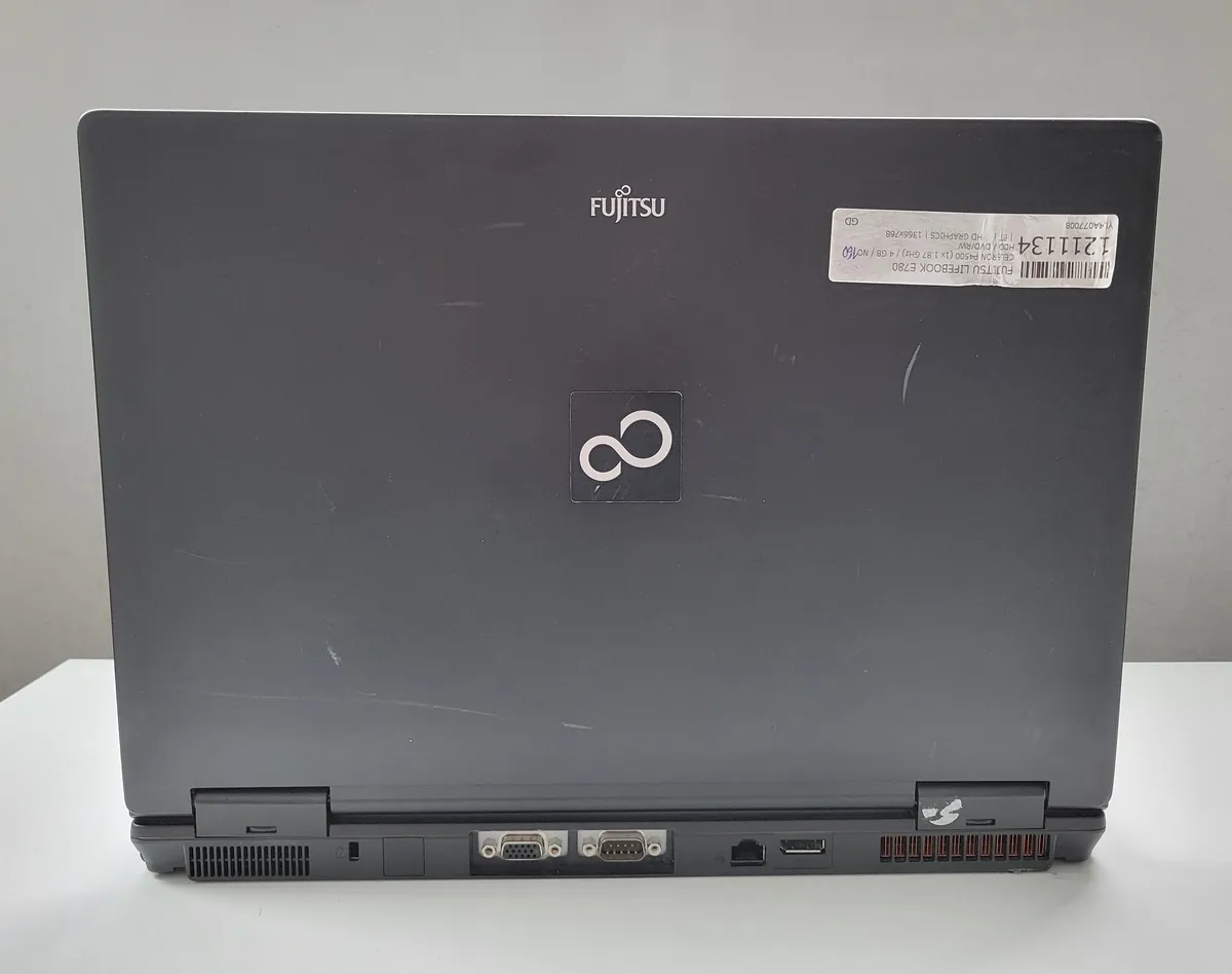 Laptop Second Hand Fujitsu Lifebook E780 - 15.6inch Intel Celeron P4500 4GB RAM 160GB HDD Windows 10 Refurbished [8]