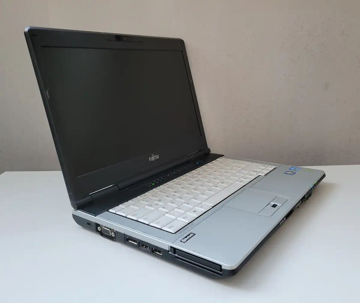 Laptop Second Hand Fujitsu Lifebook S751 - 14.0inch Intel I3-2350M 4GB RAM 320GB HDD Windows 10 Refurbished [6]