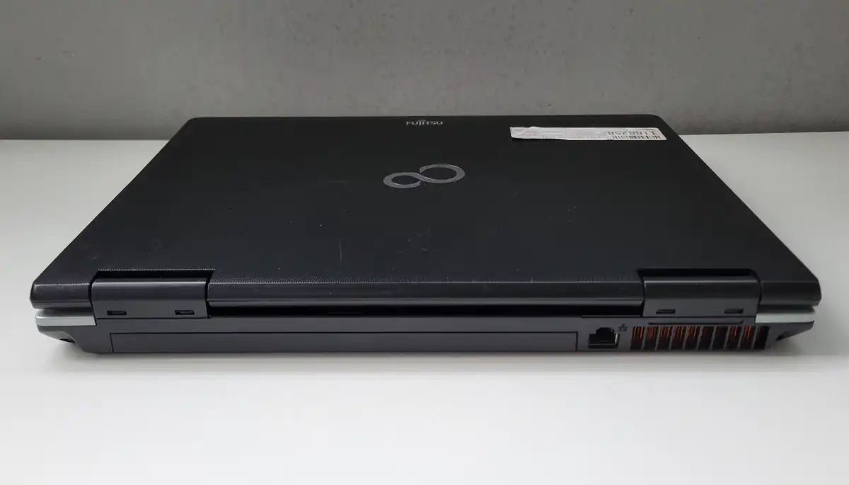 Laptop Second Hand Fujitsu Lifebook S751 - 14.0inch Intel I5-2520M 4GB RAM 320GB HDD Windows 10 Refurbished [9]