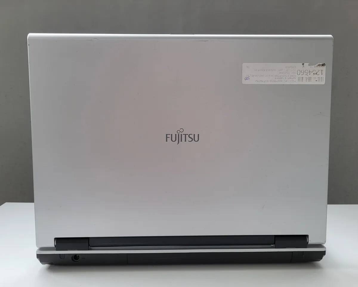 Laptop Second Hand Fujitsu Siemens ESPRIMO MOBILE V6555 - 15.4inch Intel Core 2 Duo P7350 4GB RAM 320GB HDD Windows 10 Refurbished [8]