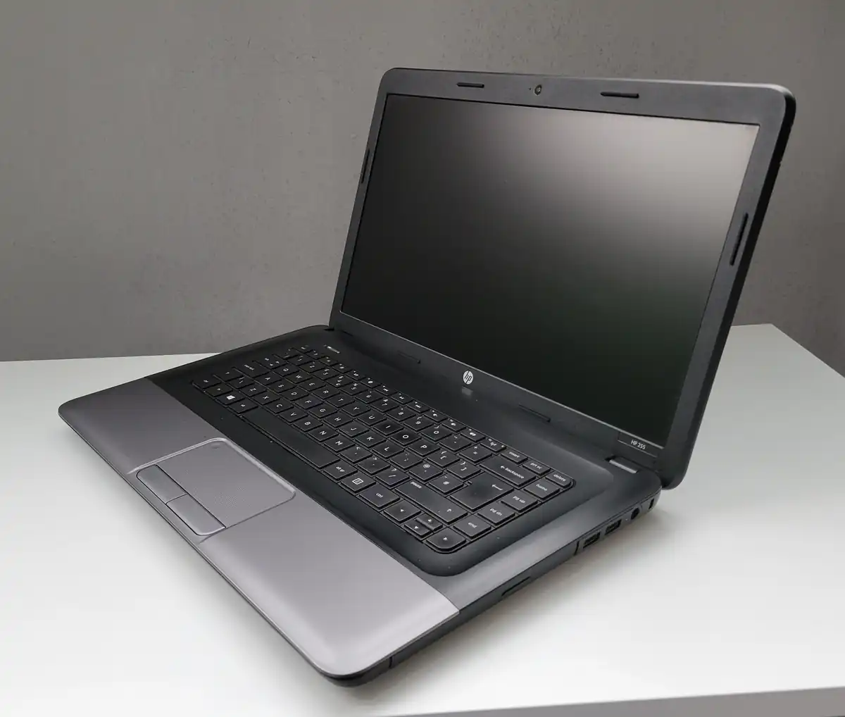 Laptop Second Hand HP 255 G1 - 15.6inch AMD E2-1800 4GB RAM 500GB HDD Windows 10 Refurbished [7]