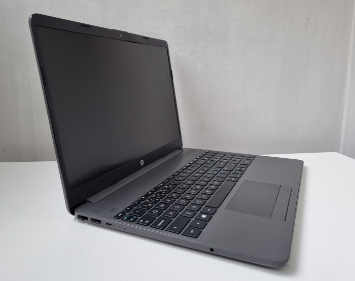 Laptop Second Hand HP 255 G8 - 15.6inch AMD Ryzen 3 5300U 8GB RAM 256GB SSD Windows 10 Refurbished [5]