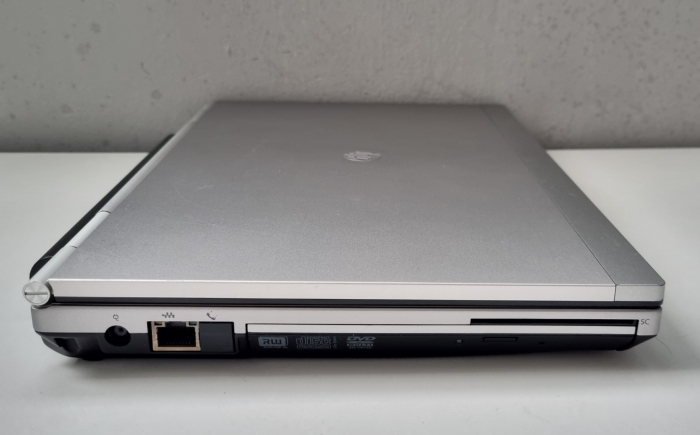 Laptop Second Hand HP EliteBook 2570p - 12.5inch Intel i7-3520M 8GB RAM 128GB SSD Windows 10 Refurbished [10]