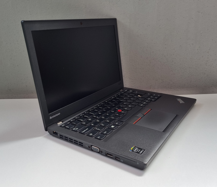 Laptop Second Hand Lenovo ThinkPad X250 - 12.5inch Intel i3-4030U 8GB RAM 128GB SSD Windows 10 Refurbished [7]