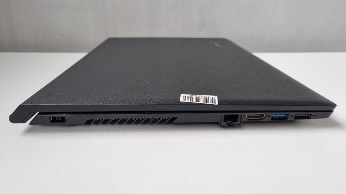 Laptop Second Hand Lenovo V110-15IKB -15.6inch Intel i5-7200U 6GB RAM 256GB SSD Windows 10 Refurbished [10]