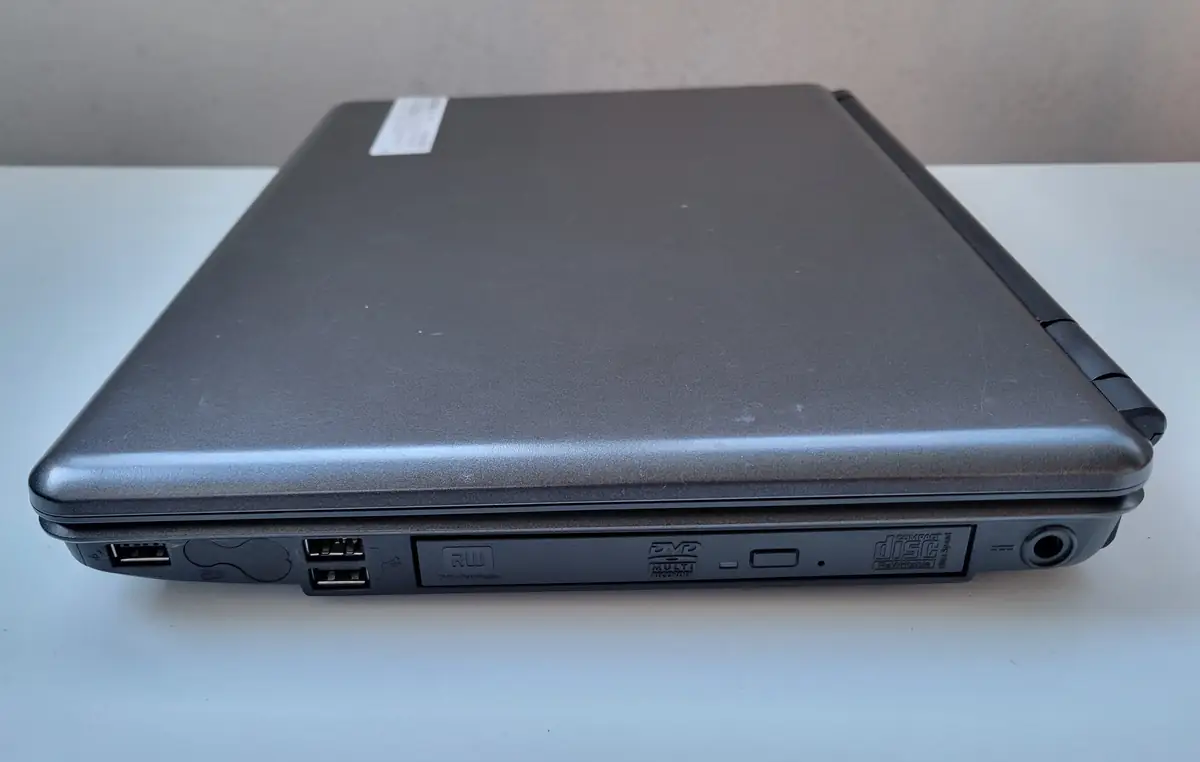 Laptop Second Hand Panasonic RM NBOOK 4400 - 15.4inch Intel Core 2 Duo P8400 3GB RAM 160GB HDD Windows 10 Refurbished [11]