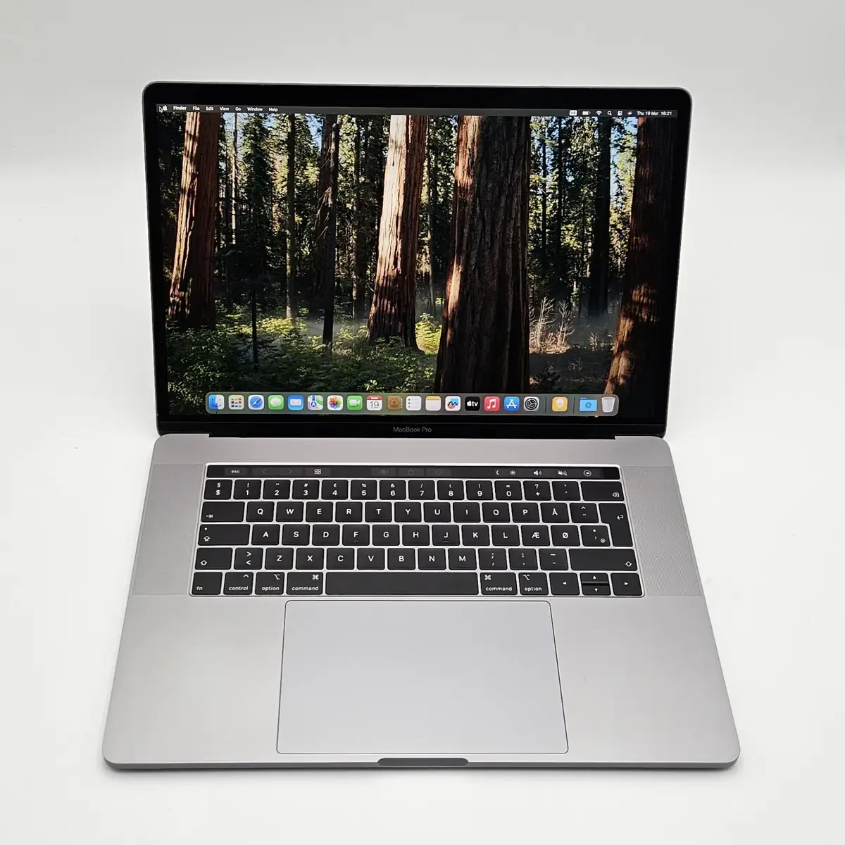 Laptop Second Hand Apple MacBook Pro A1990 - 15.4inch QHD Retina Intel i9-9880H 16GB RAM 500GB SSD TAST. ILUM. TOUCHBAR Mac OS Refurbished [3]