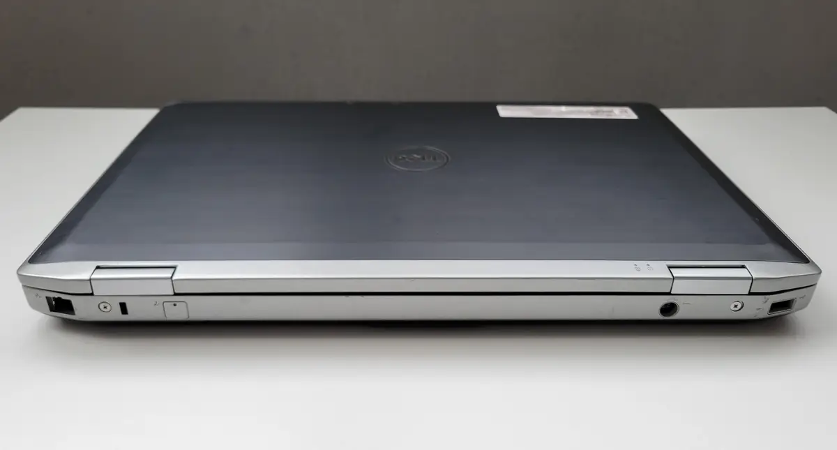Laptop Second Hand Dell Latitude E6520 - 15.6inch Intel I5-2520M 4GB RAM 128GB SSD Windows 10 Refurbished [9]