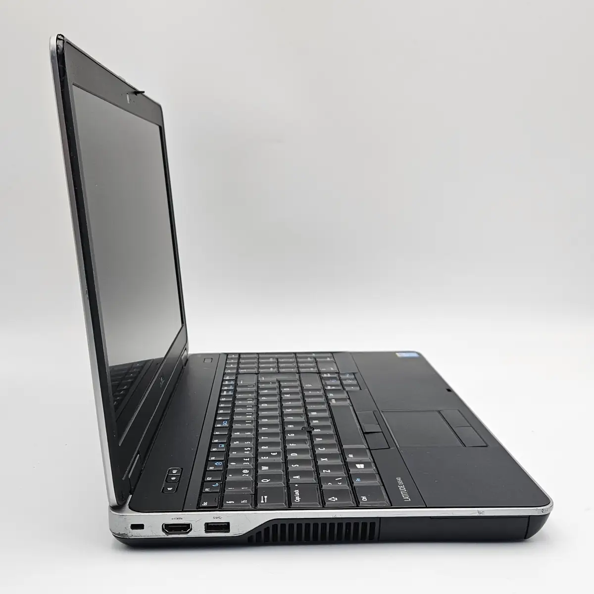 Laptop Second Hand Dell Latitude E6540 - 15.6inch FHD Intel i7-4610M 16GB RAM 256GB SSD AMD RADEON HD8790M 2GB TAST. ILUM. Windows 10 Refurbished  [7]