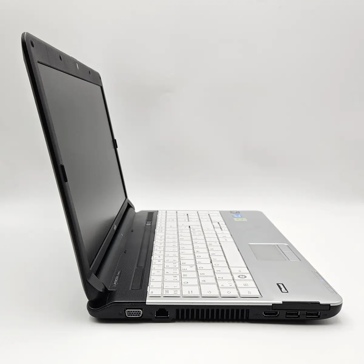 Laptop Second Hand FUJITSU Lifebook A530 - 15.6inch Intel I3-370M 6GB RAM 500GB HDD Windows 10 Refurbished  [7]