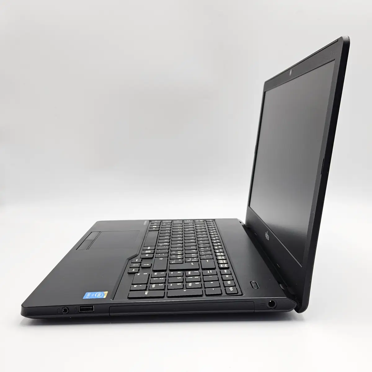 Laptop Second Hand Fujitsu LIFEBOOK A555 - 15.6inch Intel i3-5005U 8GB RAM 500GB HDD Windows 10 Refurbished  [6]