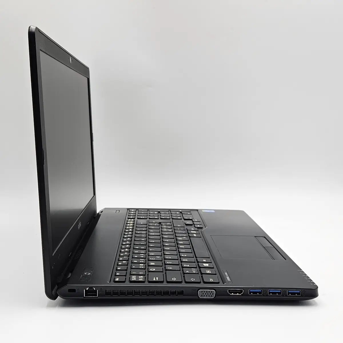 Laptop Second Hand Fujitsu LIFEBOOK A555 - 15.6inch Intel i3-5005U 8GB RAM 256GB SSD Windows 10 Refurbished  [7]