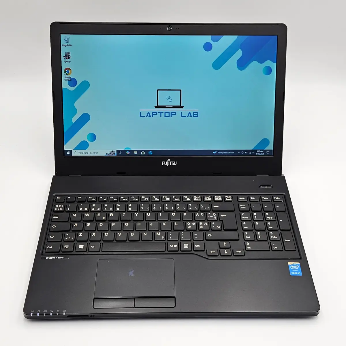 Laptop Second Hand Fujitsu LIFEBOOK A555 - 15.6inch Intel i3-5005U 8GB RAM 256GB SSD Windows 10 Refurbished  [3]