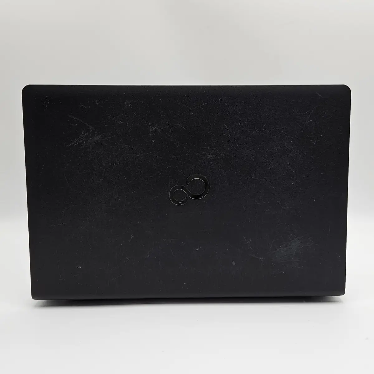 Laptop Second Hand Fujitsu LIFEBOOK A555 - 15.6inch Intel i3-5005U 8GB RAM 256GB SSD Windows 10 Refurbished  [8]