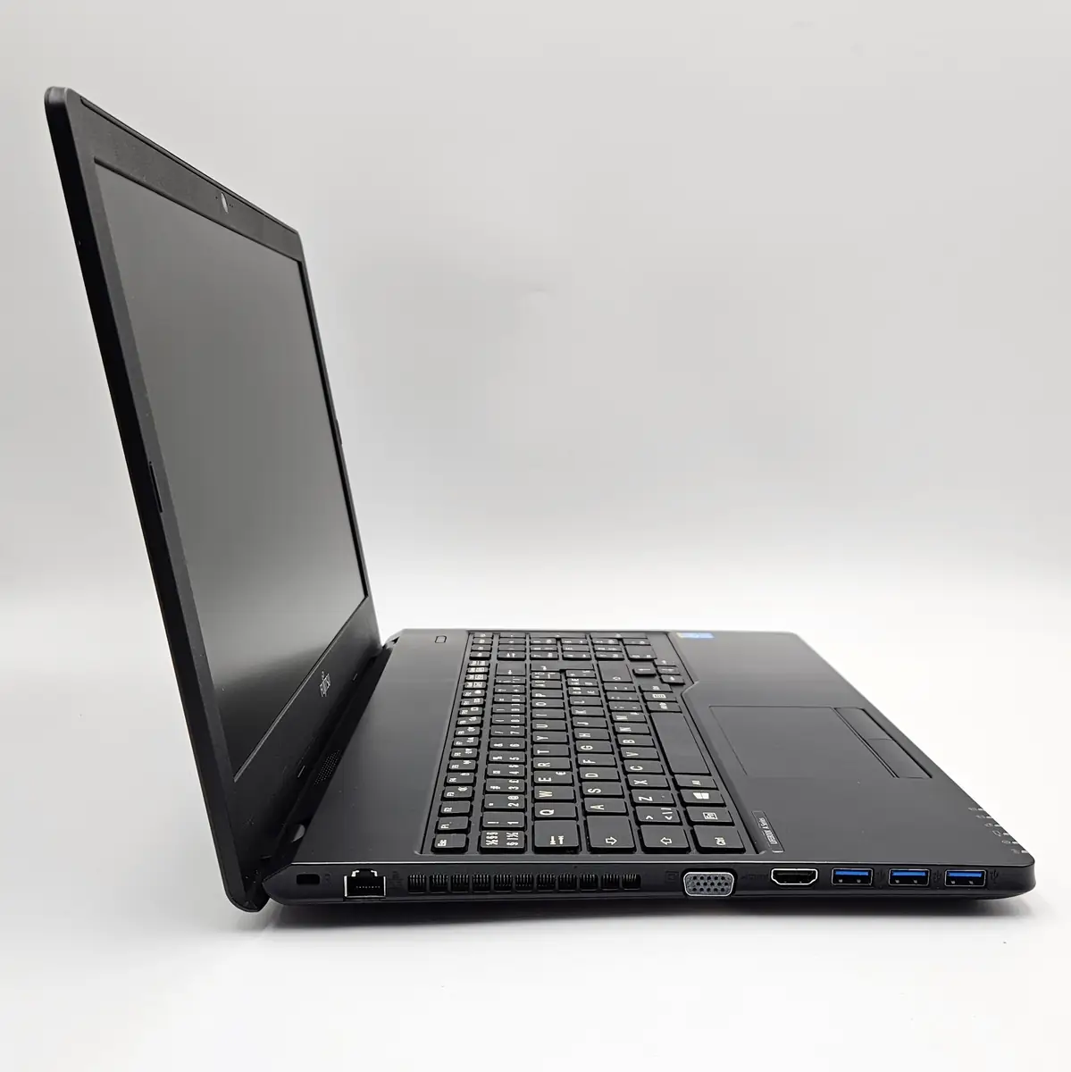 Laptop Second Hand Fujitsu LIFEBOOK A555 - 15.6inch Intel i3-5005U 8GB RAM 256GB SSD Windows 10 Refurbished  [7]