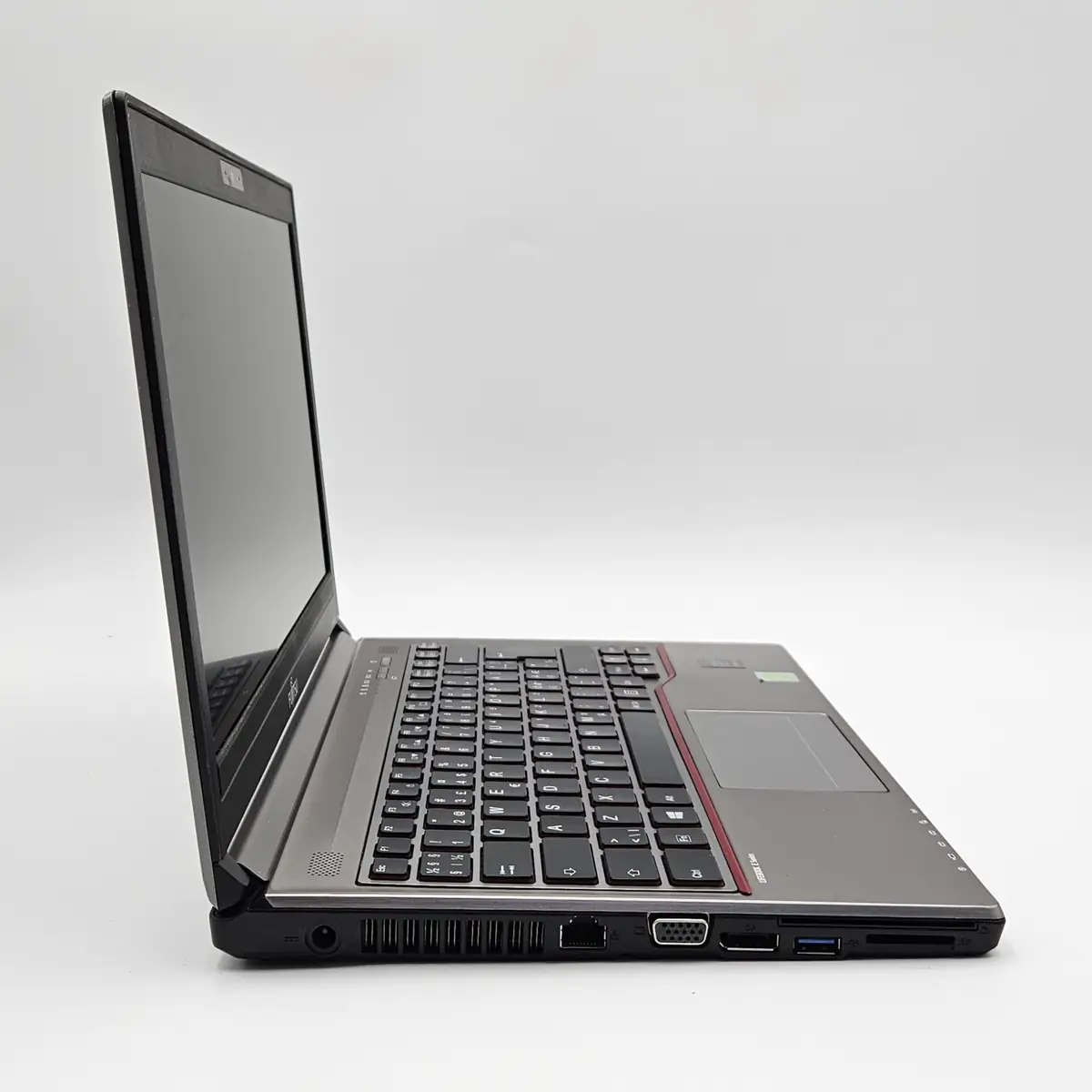 Laptop Second Hand Fujitsu LIFEBOOK E734 - 13.3inch Intel i5-4300M 8GB RAM 256GB SSD Windows 10 Refurbished [7]