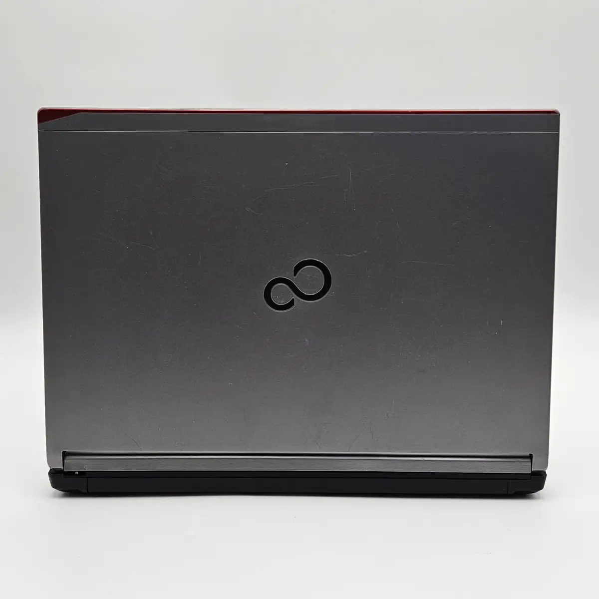 Laptop Second Hand Fujitsu LIFEBOOK E736 - 13.3inch FHD Intel I5-6300U 8GB RAM 500GB HDD Windows 10 Refurbished [8]