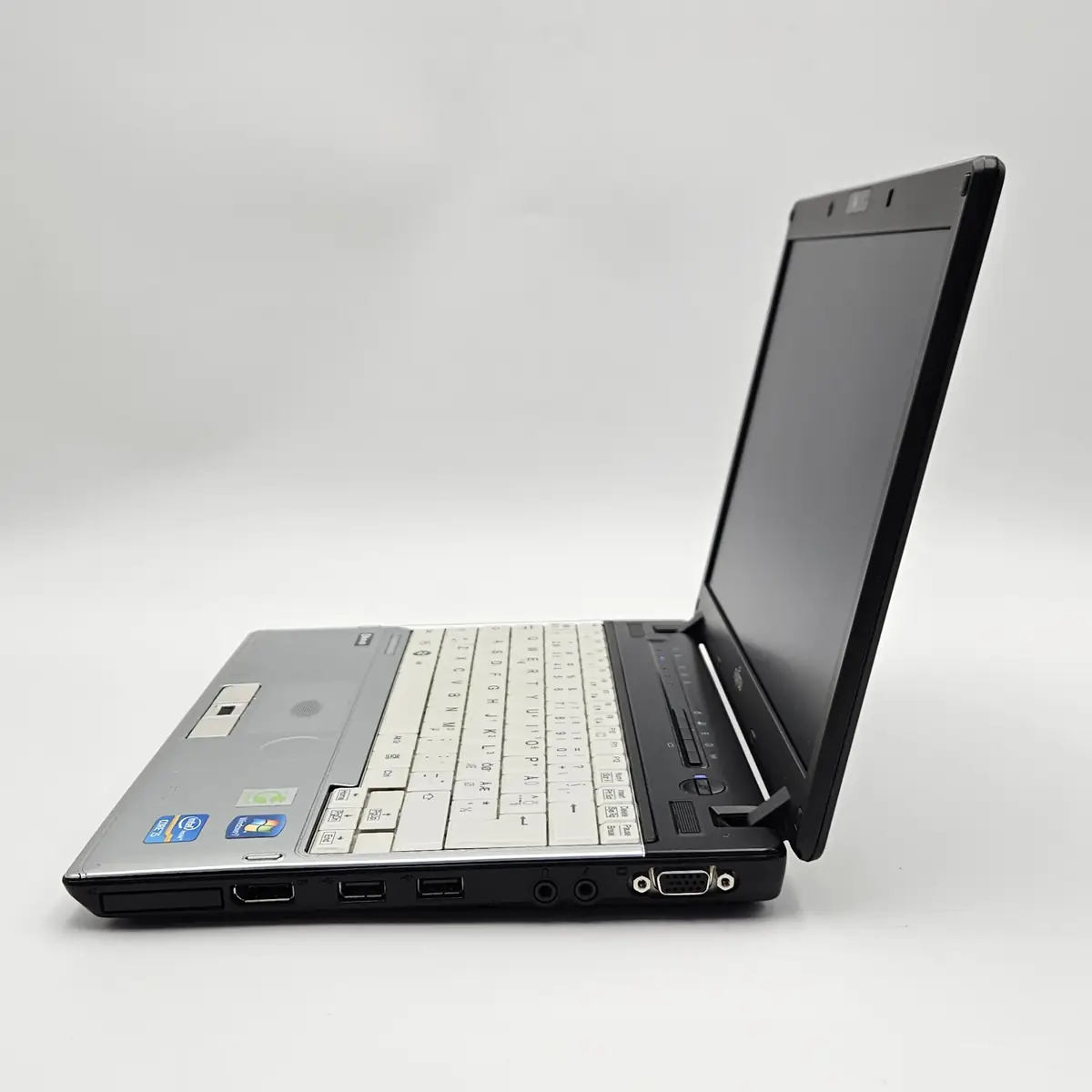 Laptop Second Hand Fujitsu LIFEBOOK P701 - 12.5inch Intel I5-2520M 4GB RAM 320GB HDD Windows 10 Refurbished [6]