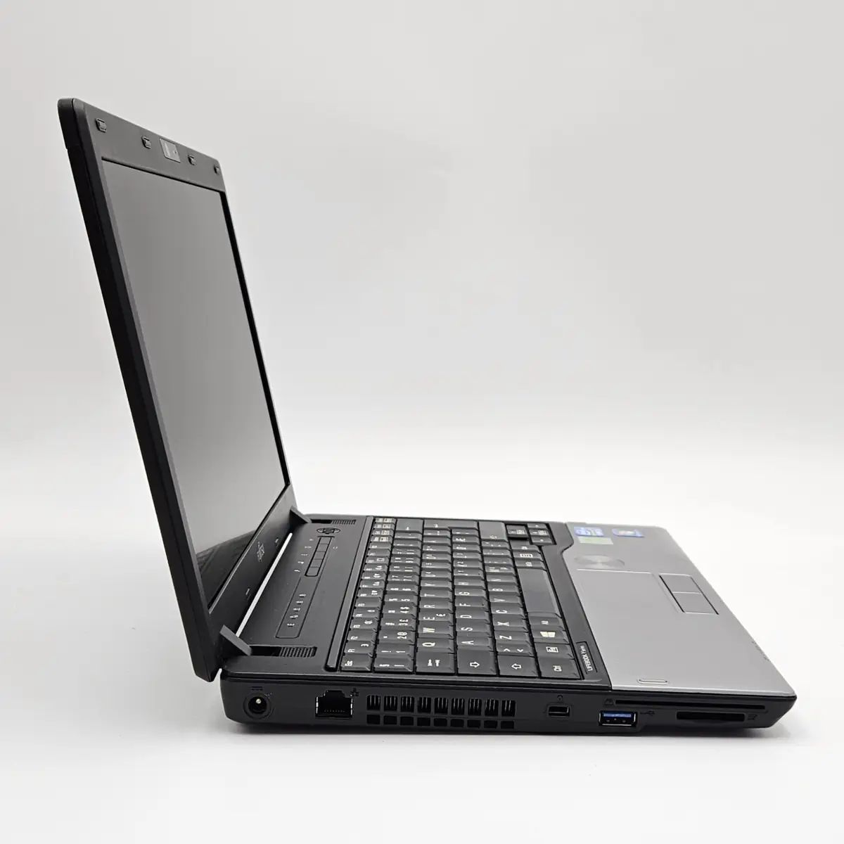 Laptop Second Hand Fujitsu LIFEBOOK P702 - 12.5inch Intel i5-3210M 8GB RAM 120GB SSD Windows 10 Refurbished  [7]
