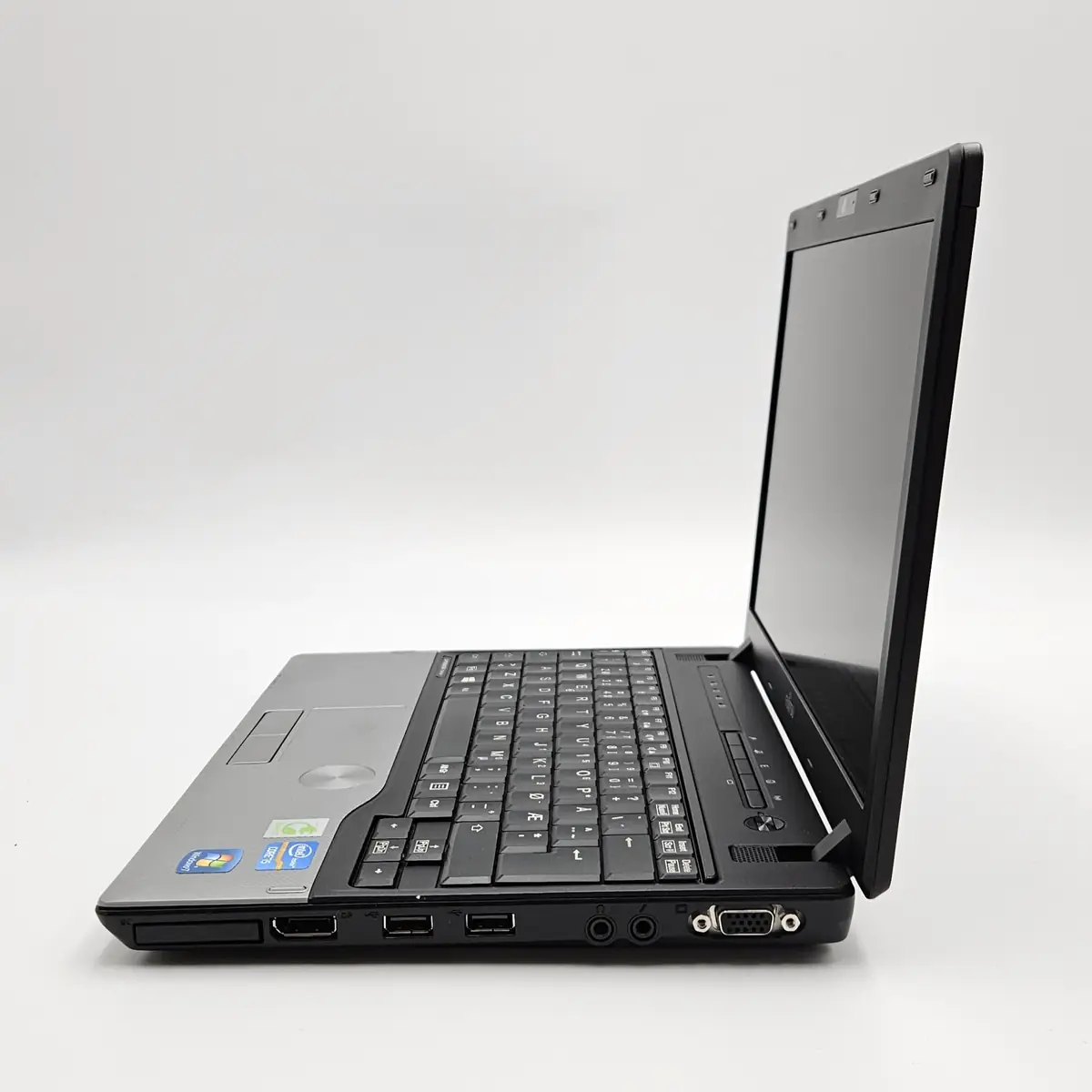 Laptop Second Hand Fujitsu LIFEBOOK P702 - 12.5inch Intel i5-3210M 8GB RAM 120GB SSD Windows 10 Refurbished  [6]