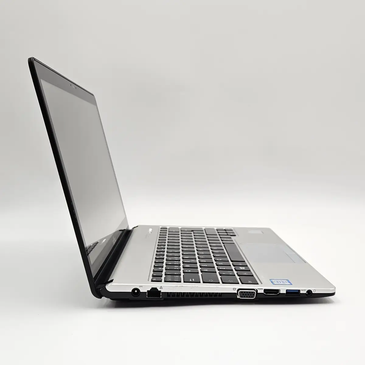 Laptop Second Hand FUJITSU Lifebook S936 TOUCH - 13.3inch FHD Intel I7-6600U 12GB RAM 256GB SSD TAST. ILUM. Windows 10 Refurbished  [7]