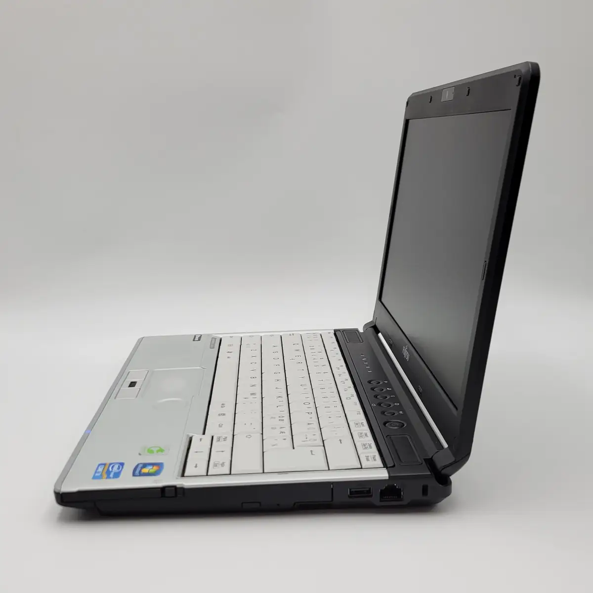 Laptop Second Hand FUJITSU S761 - 13.3inch Intel I3-2350M 8GB RAM 320GB HDD Windows 10 Refurbished  [6]