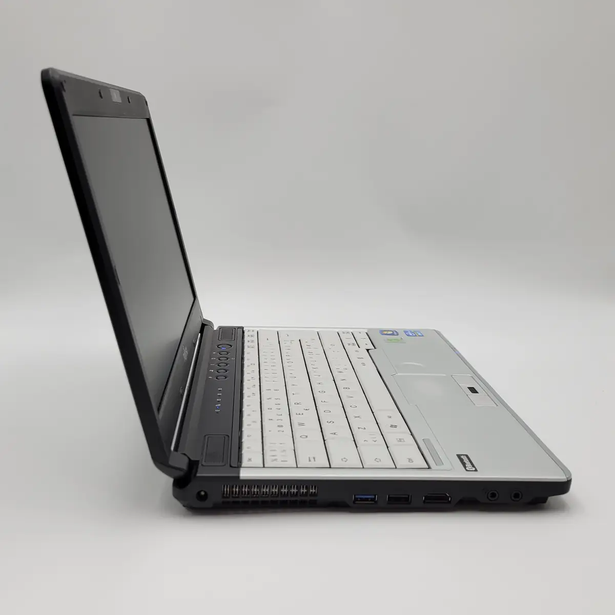 Laptop Second Hand FUJITSU S761 - 13.3inch Intel I3-2350M 8GB RAM 320GB HDD Windows 10 Refurbished  [7]