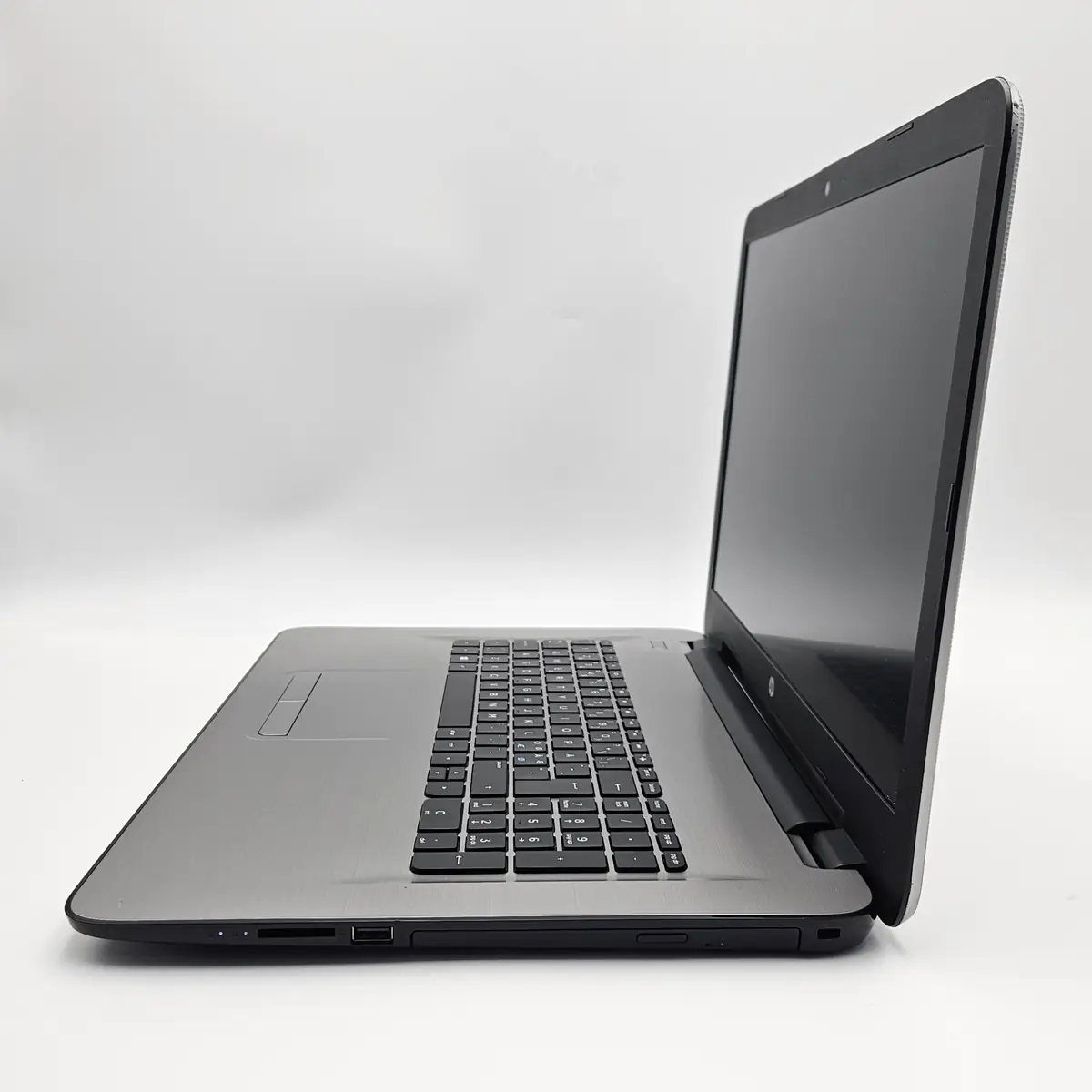 Laptop Second Hand HP 17-y080no - 17.3inch FHD AMD A6-7310 8GB RAM 128GB SSD AMD R4 1GB Windows 10 Refurbished [6]