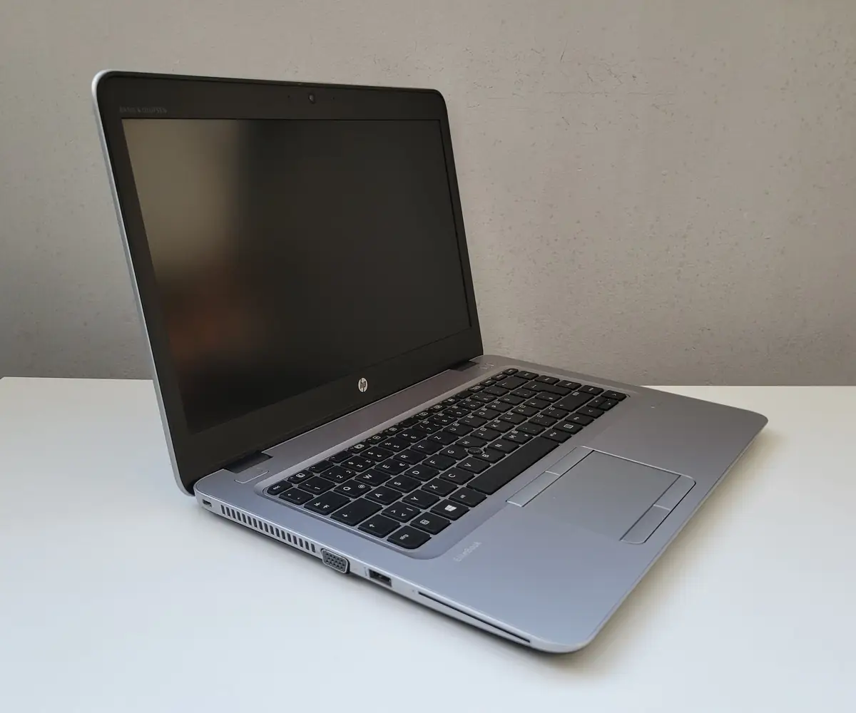Laptop Second Hand HP 745 G3 - 14inch FHD AMD A10-8700 8GB RAM 256GB SSD Windows 10 Refurbished  [6]