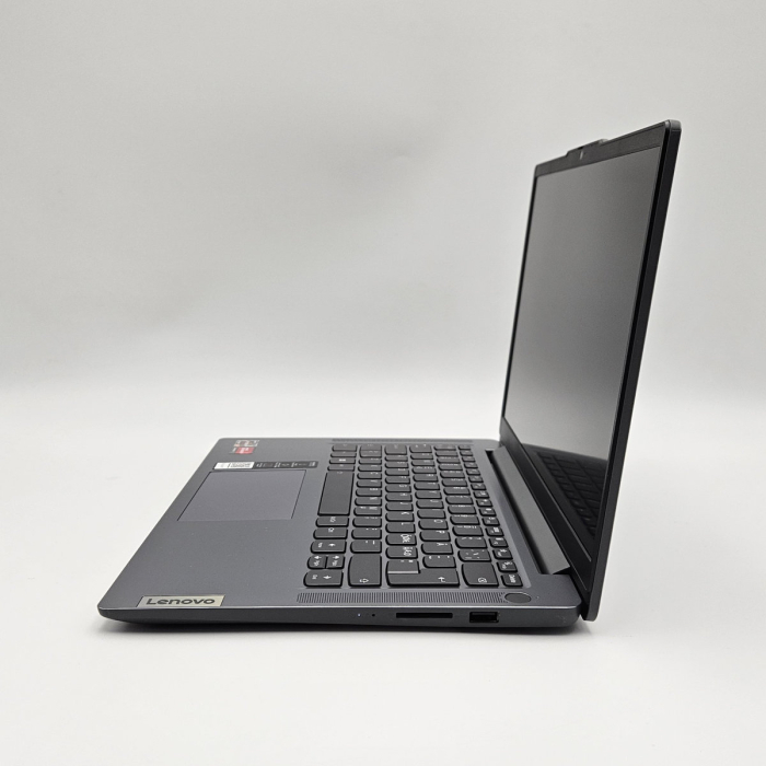 Laptop Second Hand Lenovo Ideapad SLIM 3 14AMN8 - 14inch FHD AMD Ryzen 3 7320U 6GB RAM 128GB SSD AMD 610M 2GB TAST. ILUM. Windows 11 Refurbished [6]