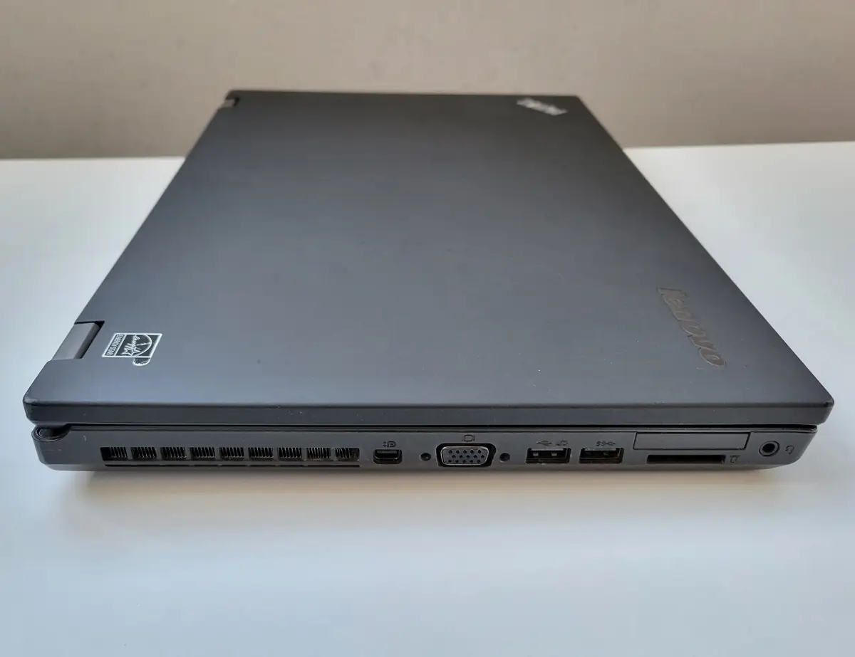 Laptop Second Hand Lenovo T540p - 15.6inch Intel i5-4200M 8GB RAM 500GB HDD Windows 10 Refurbished  [10]