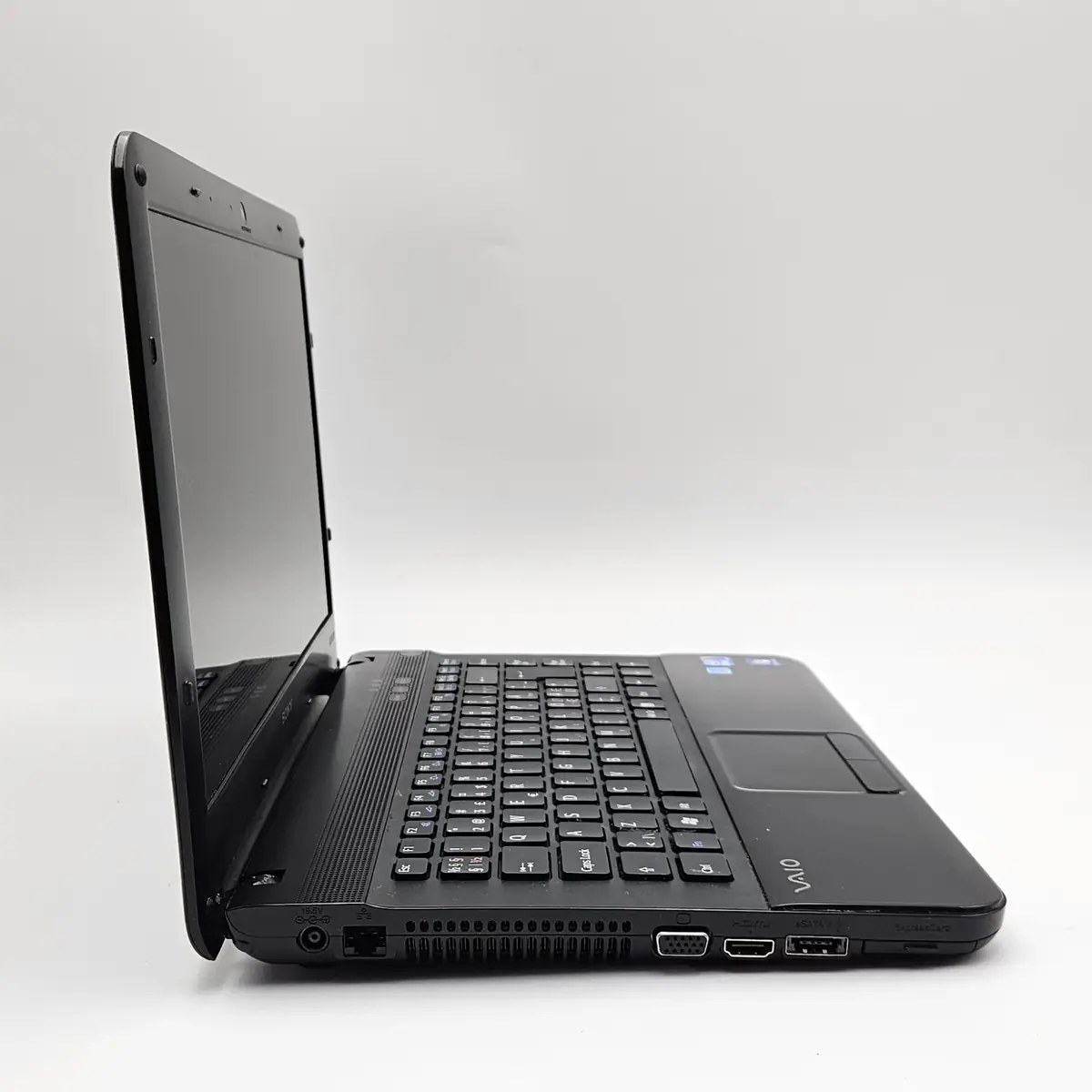 Laptop Second Hand SONY VPCEA1S1E - 14inch Intel I3-330M 8GB RAM 500GB HDD Windows 10 Refurbished  [7]