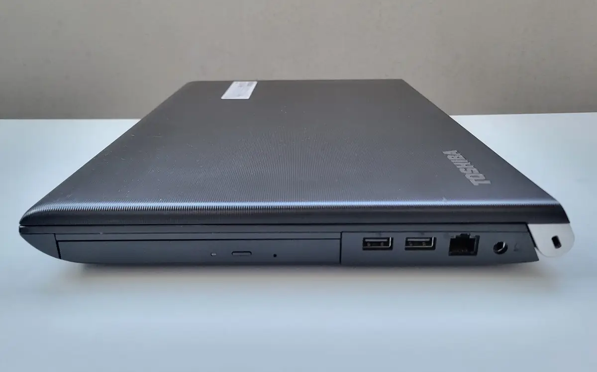 Laptop Second Hand Toshiba Tecra A50-A - 15.6inch Intel I5-4210M 8GB RAM 256GB SSD Windows 10 Refurbished [11]