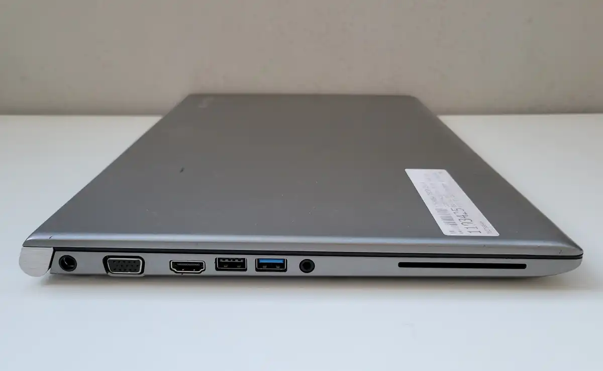 Laptop Second Hand Toshiba Tecra Z50-A - 15.6inch Intel I5-4210U 8GB RAM 250GB SSD Windows 10 Refurbished [10]