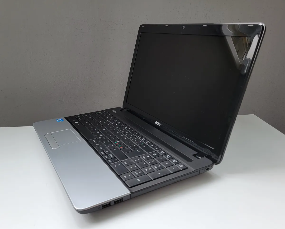 Laptop Second Hand Acer Aspire E1-571 - 15.6inch Intel I3-2348M 6GB RAM 120GB SSD Windows 10 Refurbished [6]