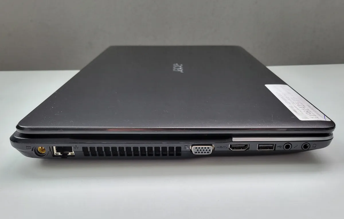 Laptop Second Hand Acer Aspire E1-571 - 15.6inch Intel I7-3612QM 8GB RAM 750GB HDD Windows 10 Refurbished [9]