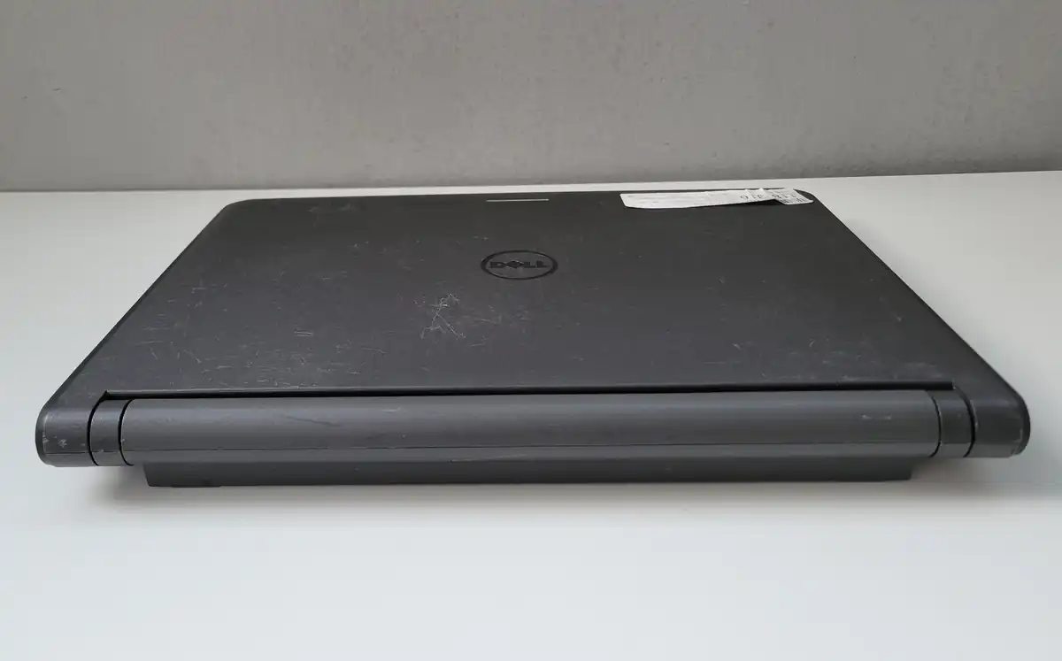 Laptop Second Hand Dell Latitude 3350 - 13.3inch Intel I5-5200U 8GB RAM 128GB SSD Windows 10 Refurbished [8]